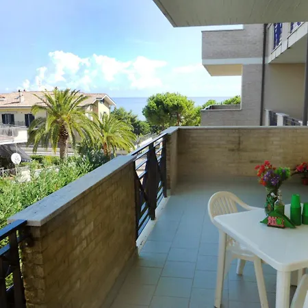 Apartament Locazione Turistica Green Bay-5 *